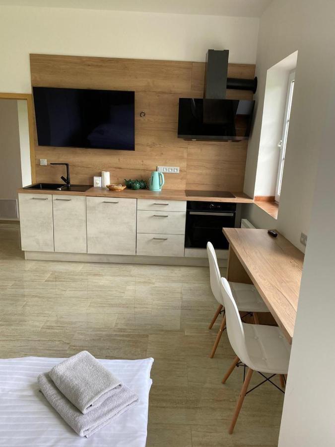 Hostinec U Zlate Lipy Noviny pod Ralskem 外观 照片